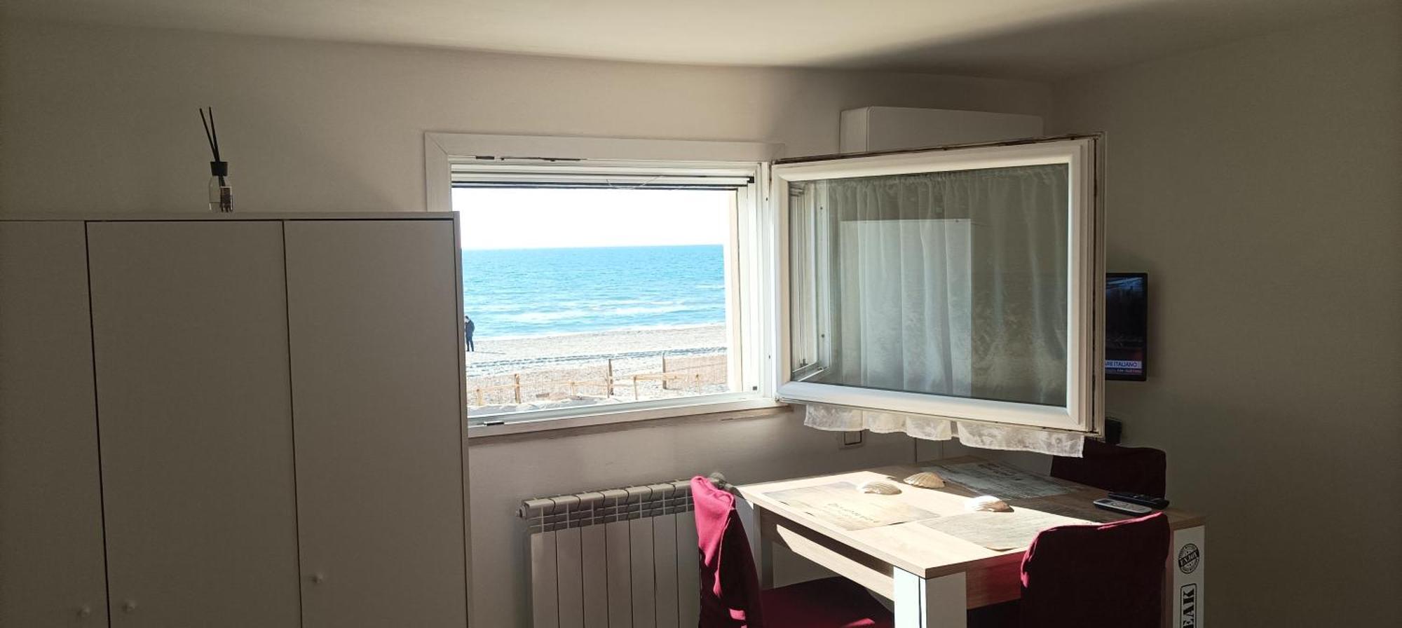 Ferienwohnung Casina Sulla Sabbia Torvaianica Exterior foto